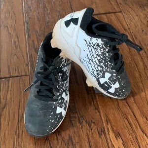 Boys Under Armor cleats size 11
